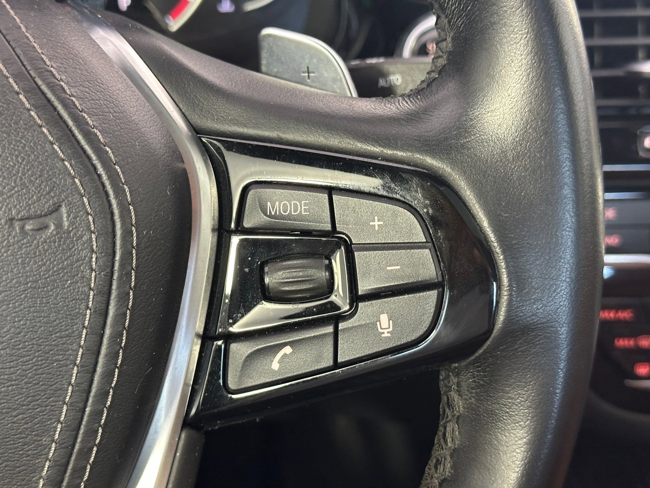 Used 2018 BMW 530i image 28