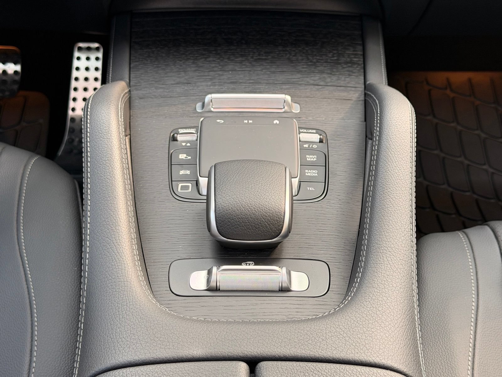 Certified 2026 Mercedes-Benz GLS 450 4MATIC image 18