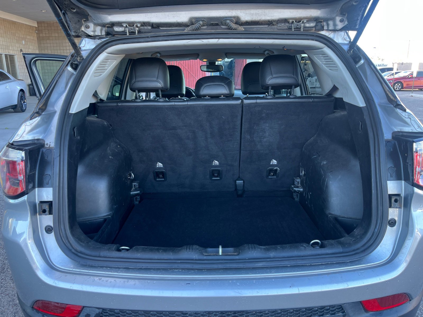 Used 2020 Jeep Compass Latitude image 34