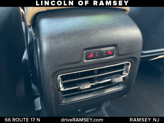 Used 2022 Lincoln Corsair Reserve w/ Equipment Group 201A AWD/4WD image 24