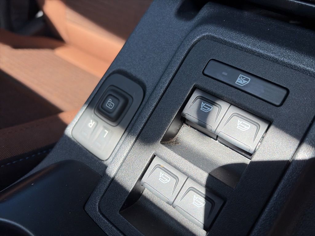 Used 2023 Ford Bronco Outer Banks w/ Sasquatch Package image 19