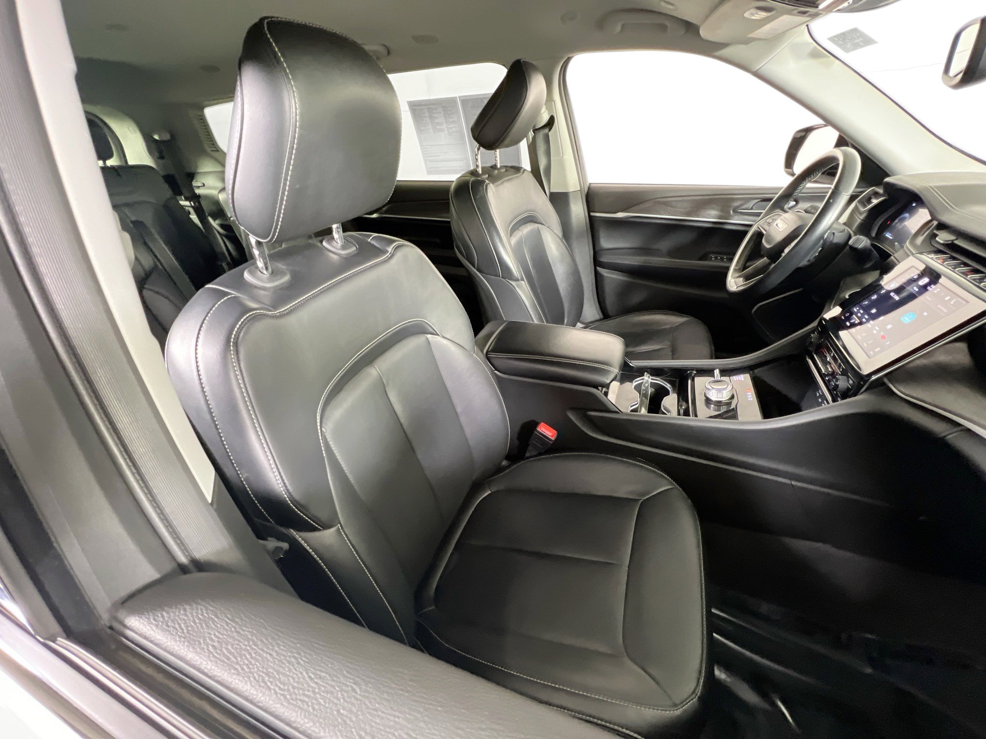 Used 2021 Jeep Grand Cherokee L Limited image 27