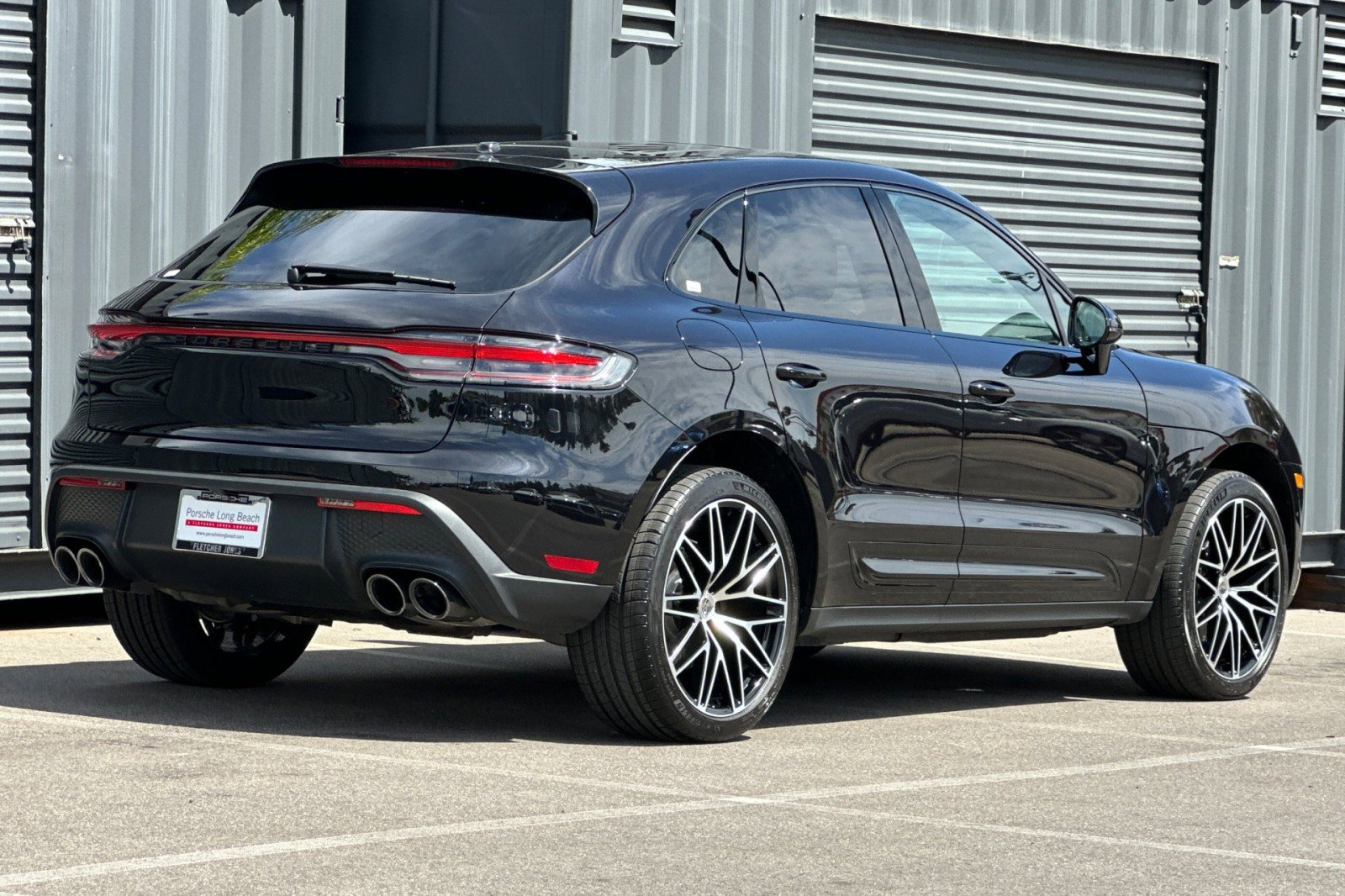 Certified 2026 Porsche Macan AWD/4WD image 8