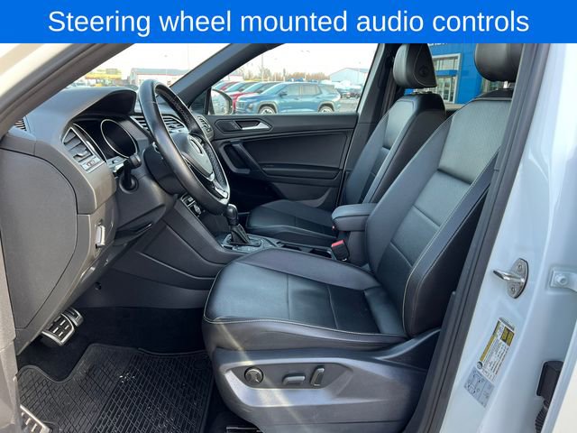 Used 2021 Volkswagen Tiguan SE R-Line image 4
