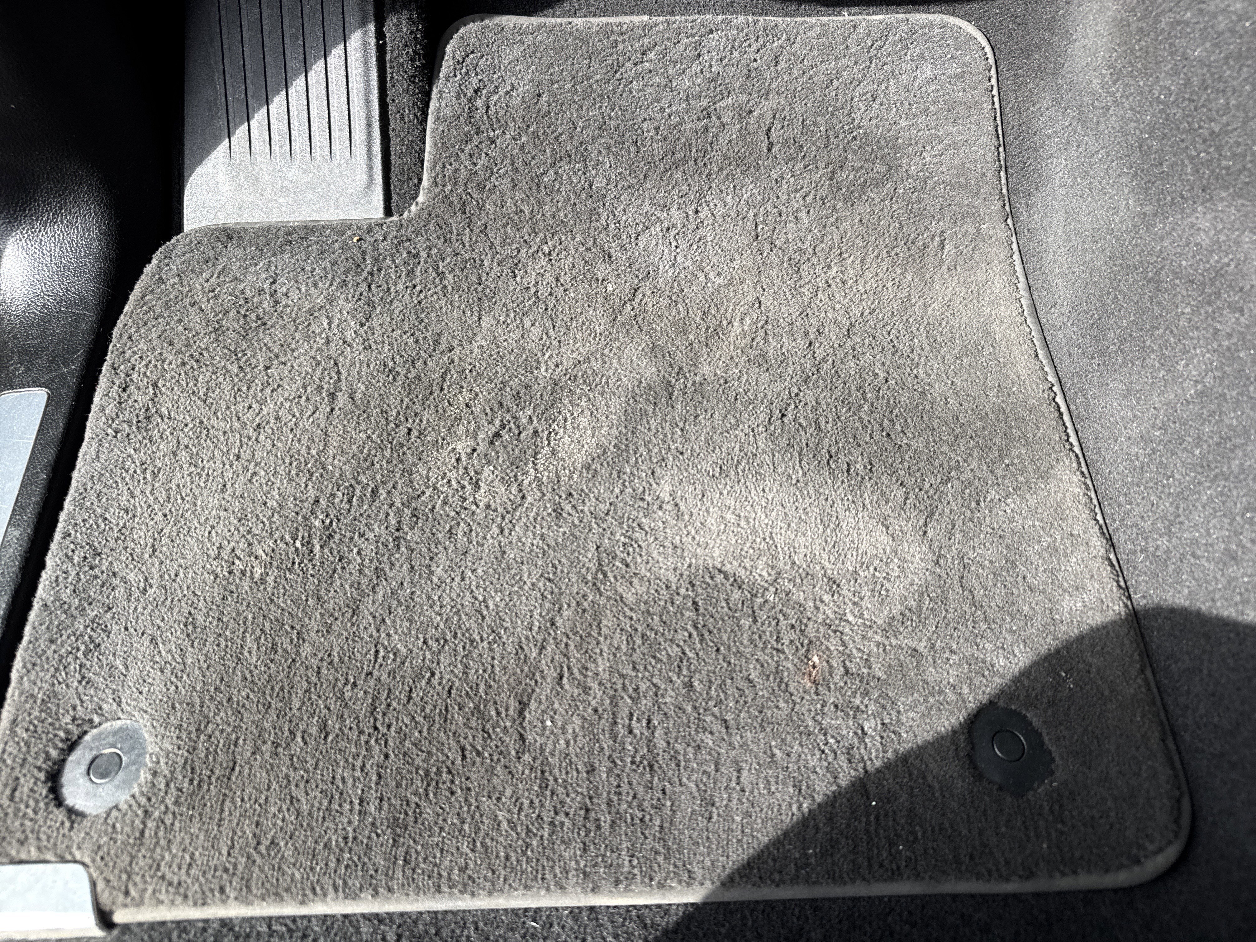 Used 2022 Jeep Grand Wagoneer Series I w/ Flexible Seating Group image 18