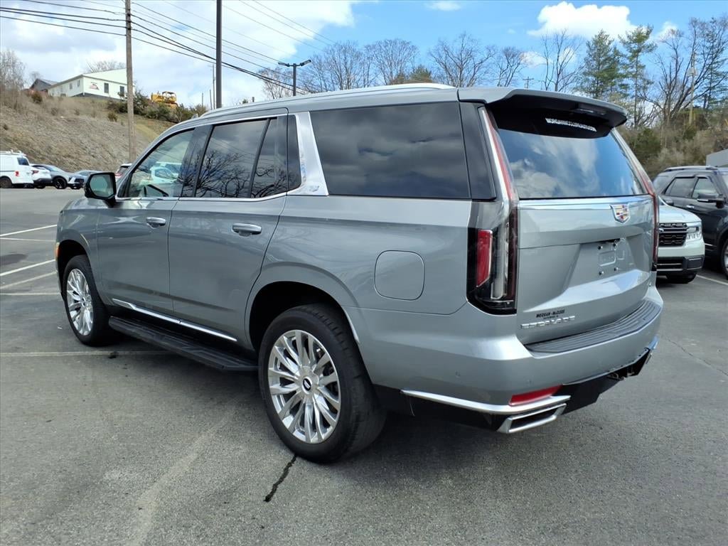 Used 2023 Cadillac Escalade Premium Luxury image 4