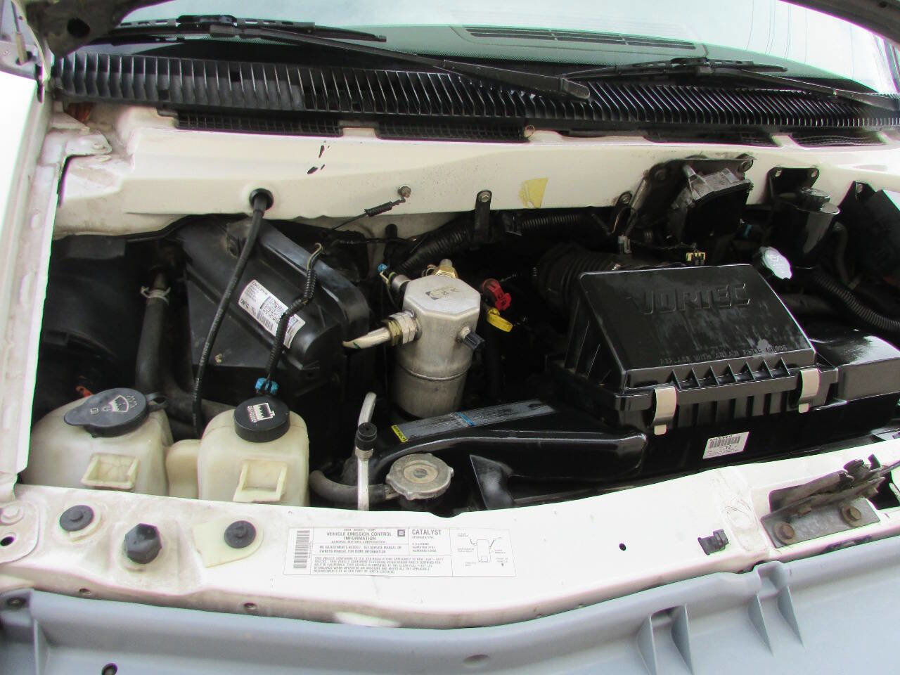 Used 2004 Chevrolet Astro RWD image 21