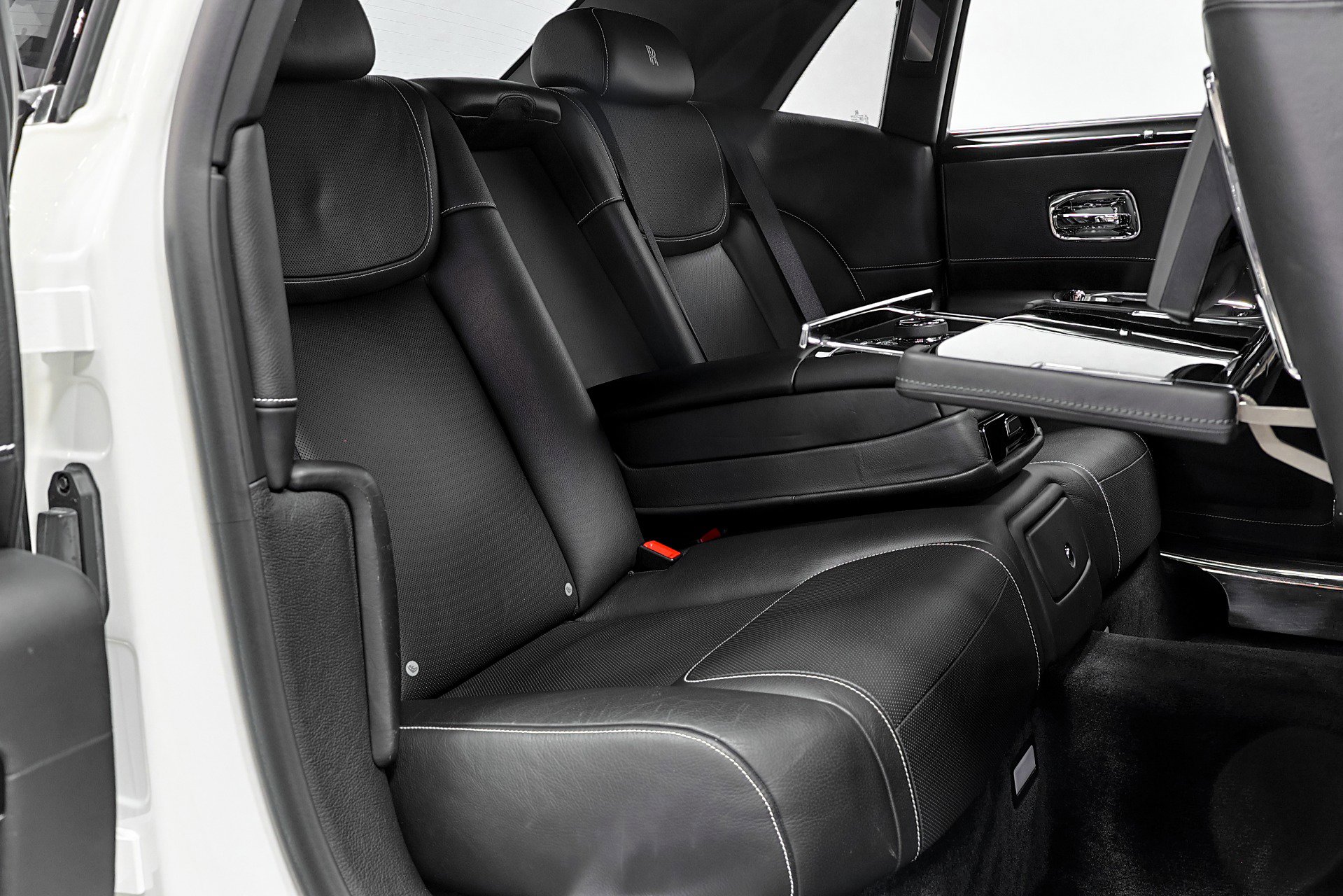 Used 2016 Rolls-Royce Ghost image 63