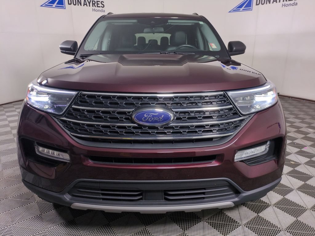 Used 2022 Ford Explorer XLT w/ Equipment Group 202A AWD/4WD image 8