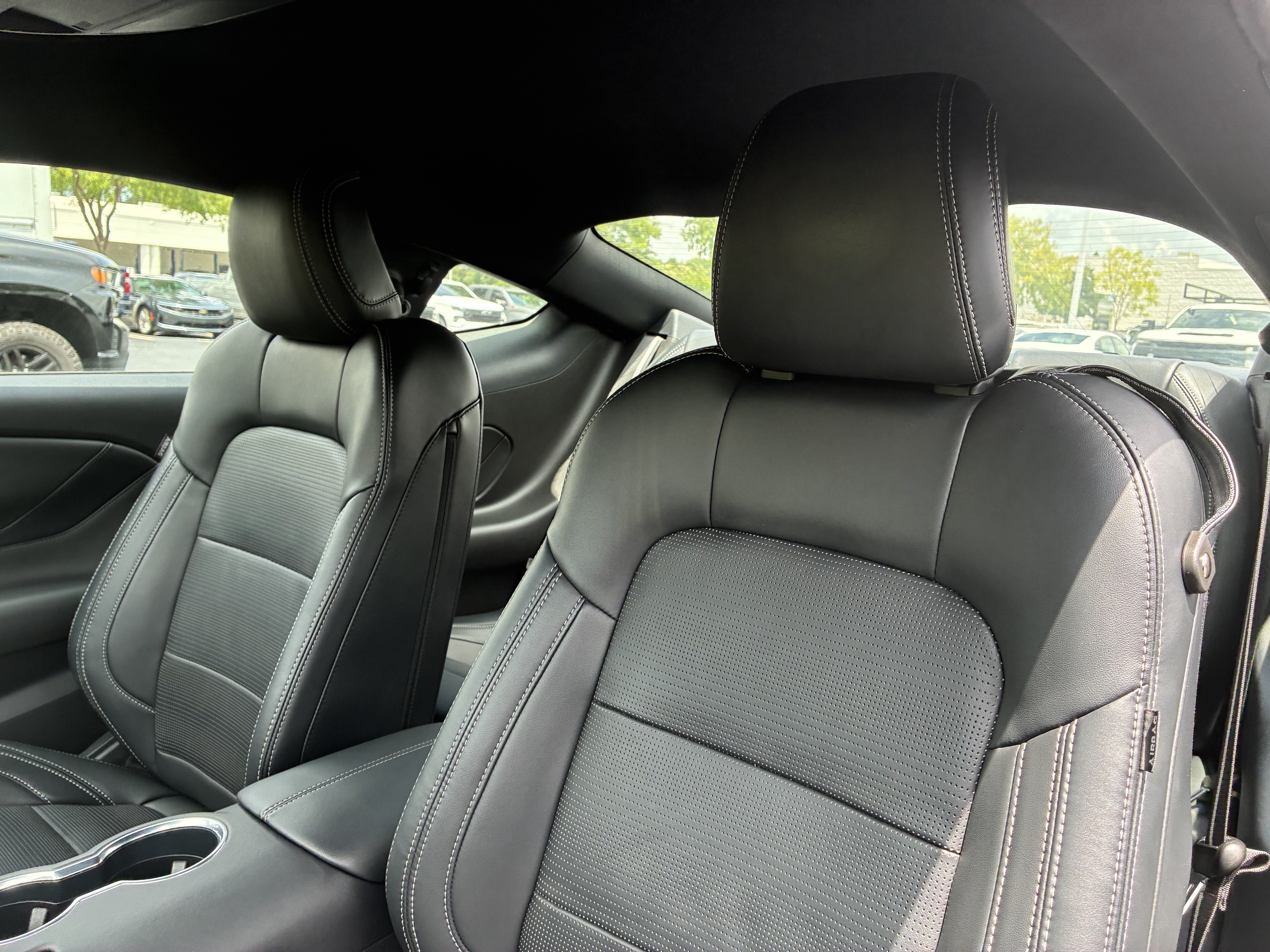 Used 2025 Ford Mustang GT Premium RWD image 15