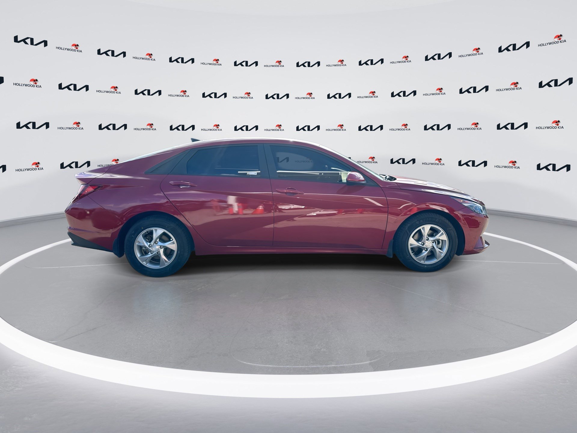 Used 2022 Hyundai Elantra SE FWD image 9