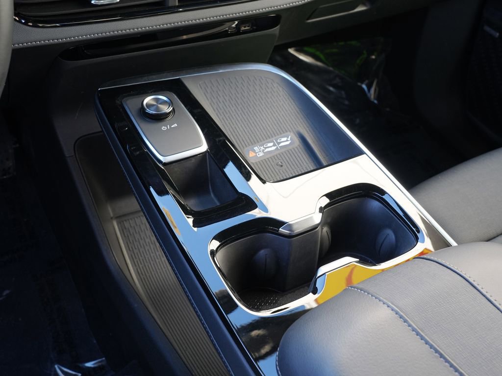 Used 2025 Buick Enclave Preferred image 24