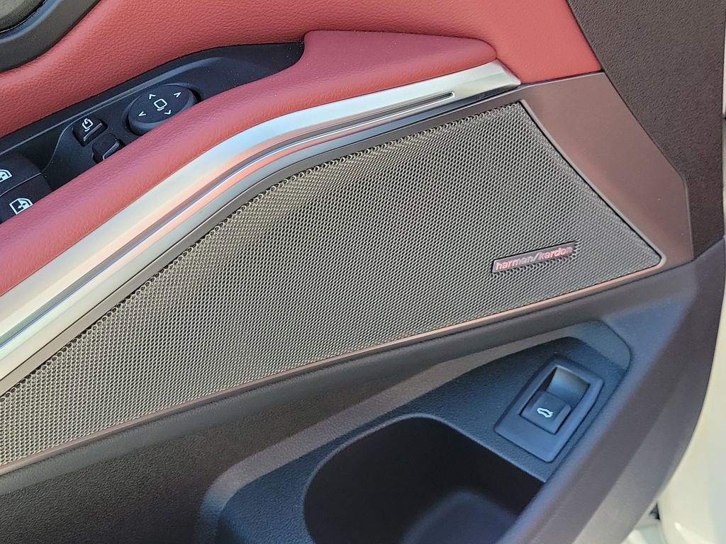 Used 2025 BMW M340i w/ Premium Package RWD image 27