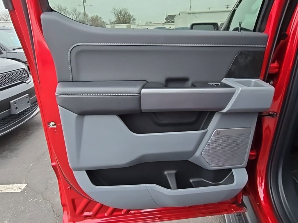 New 2025 Ford F150 Lightning Flash AWD/4WD image 43