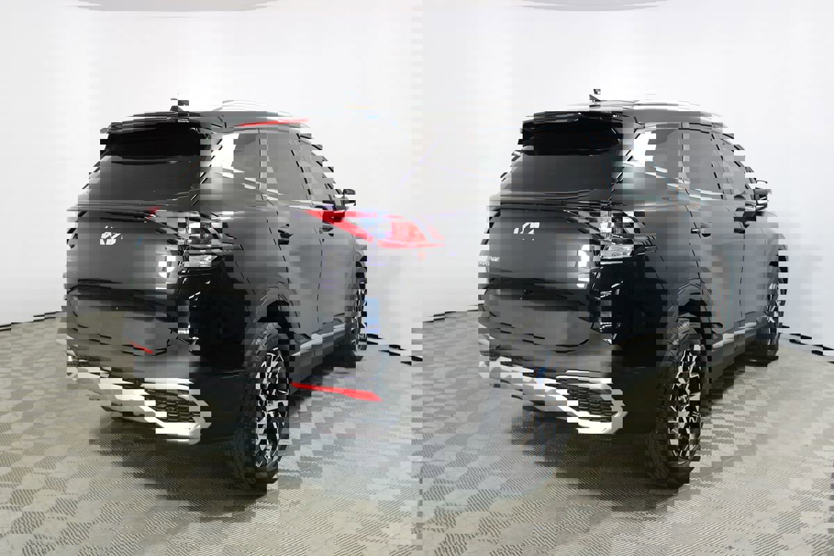 Used 2023 Kia Sportage EX image 33