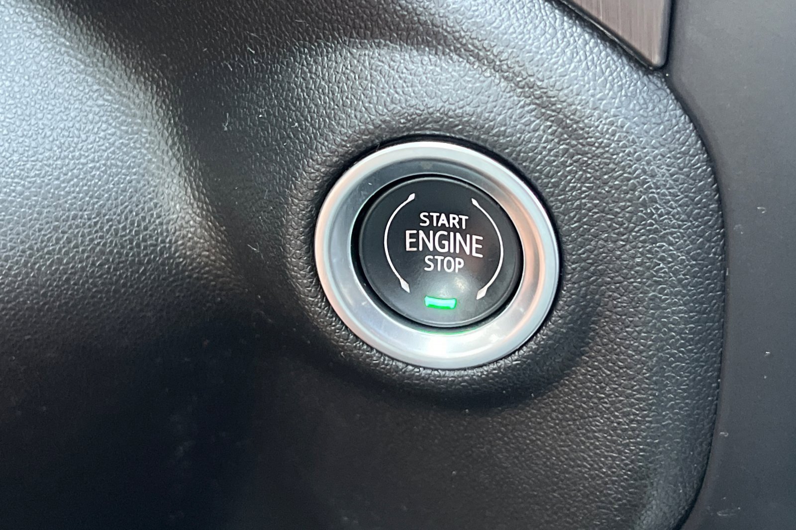 Used 2021 GMC Sierra 2500 AT4 w/ AT4 Preferred Package image 19