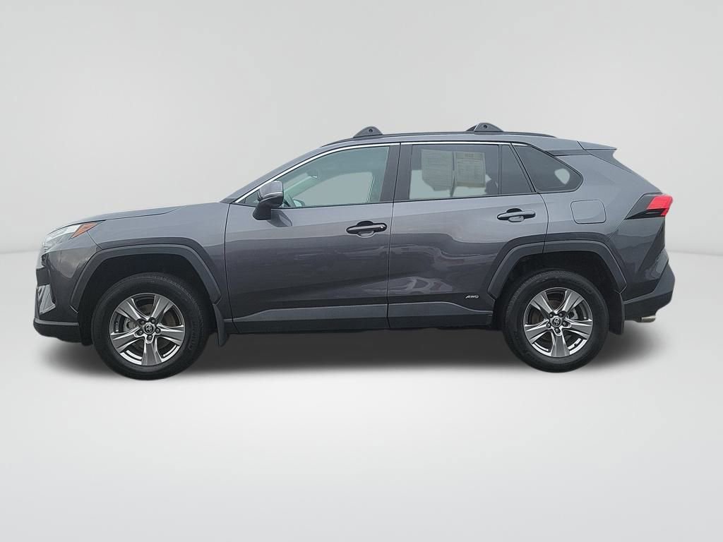 Used 2024 Toyota RAV4 XLE image 2
