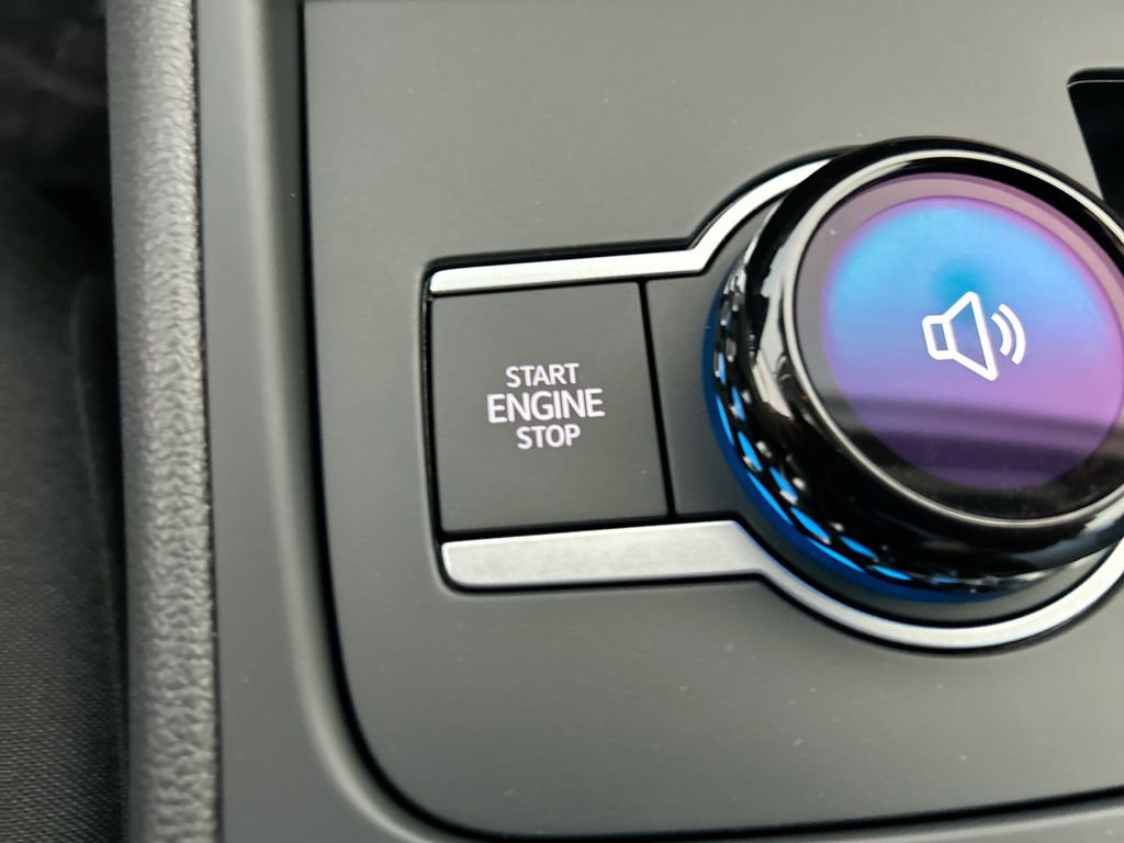 New 2026 Volkswagen Tiguan S image 32