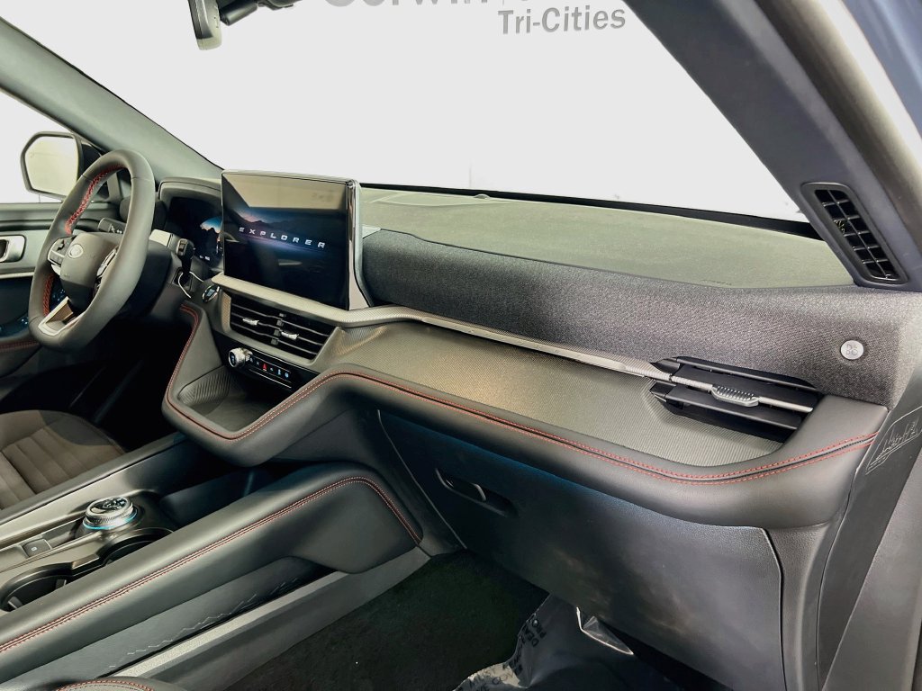 New 2026 Ford Explorer ST-Line w/ ST-Line Street Pack AWD/4WD image 32