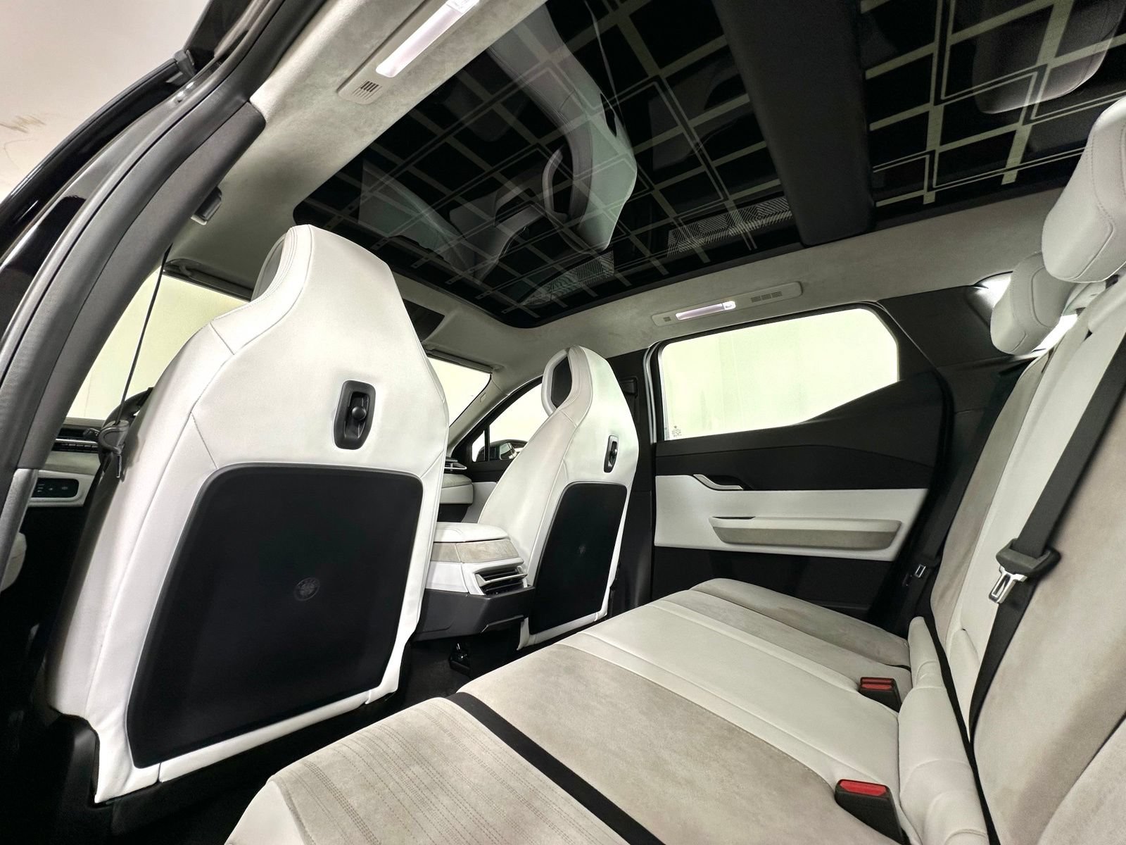Used 2023 Fisker Ocean One AWD/4WD image 21