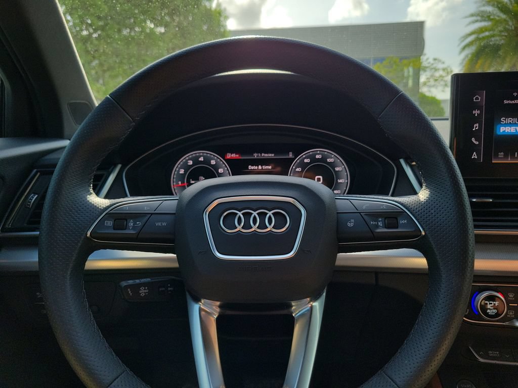 Certified 2024 Audi Q5 2.0T Premium Plus w/ Premium Plus Package AWD/4WD image 8