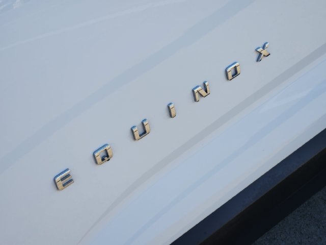Used 2026 Chevrolet Equinox LT FWD image 9