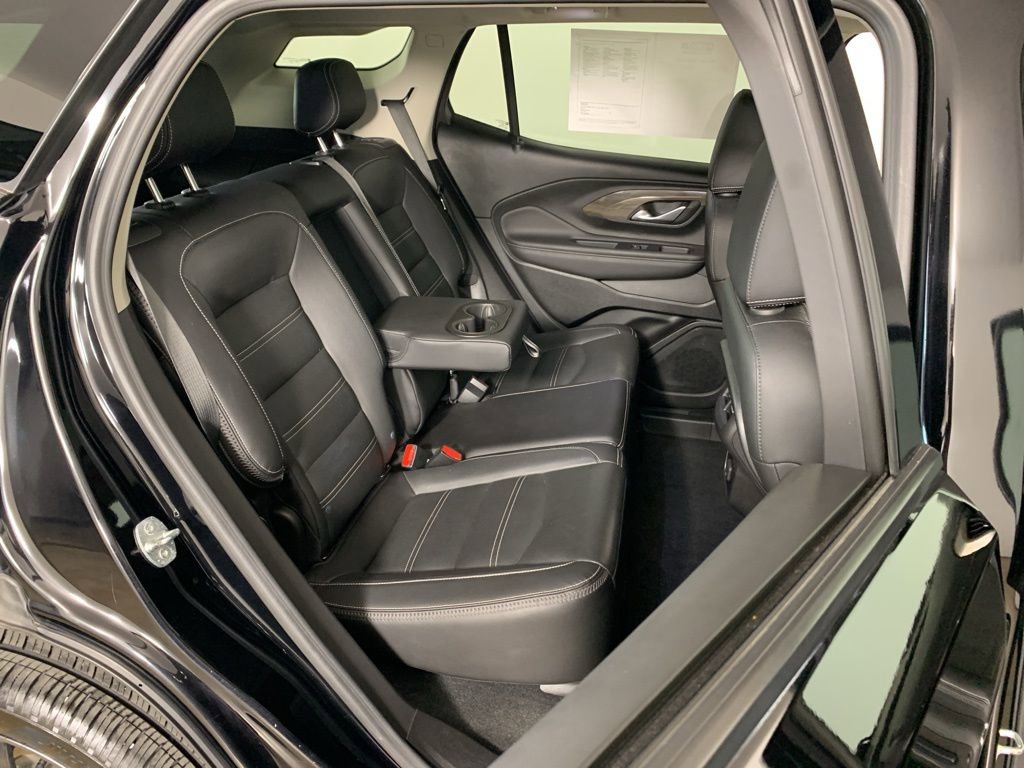 Used 2022 GMC Terrain Denali w/ Black Diamond Edition image 36