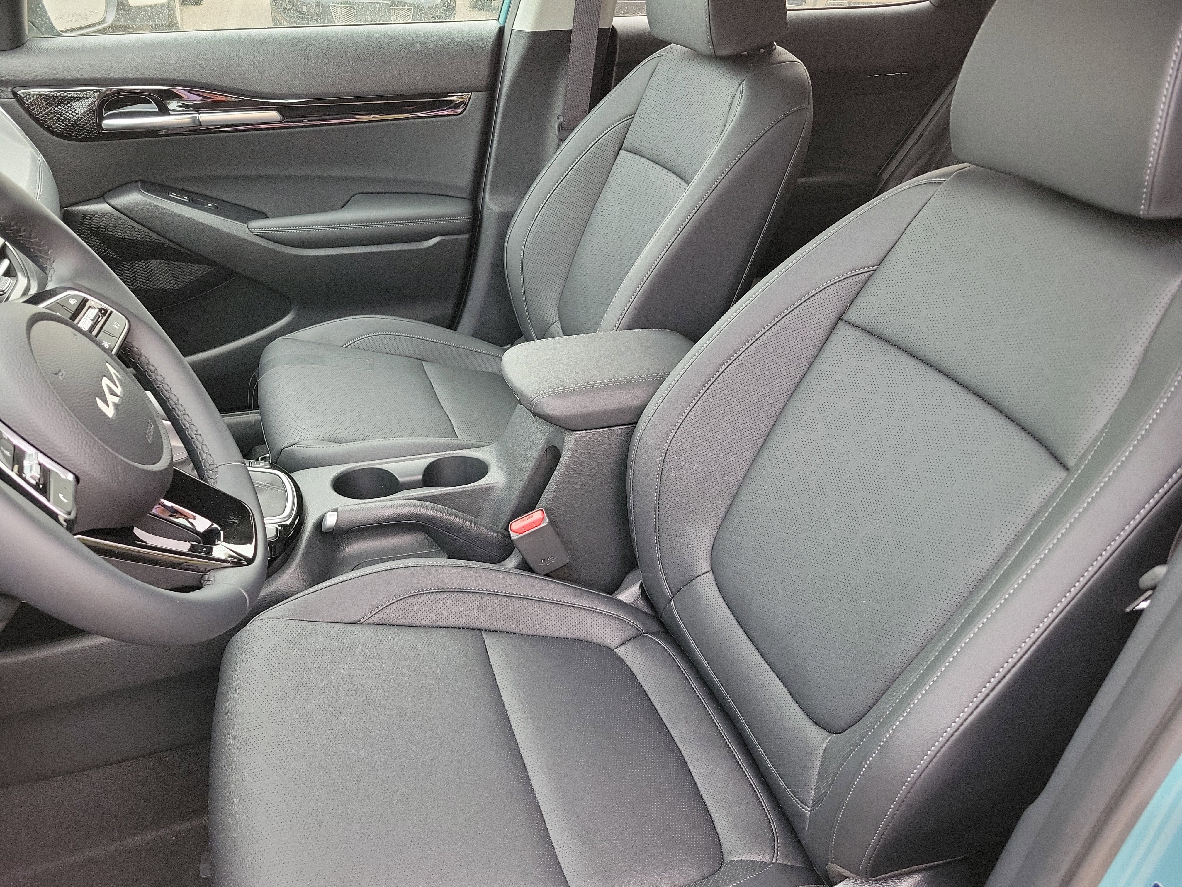 New 2026 Kia Seltos EX FWD image 4
