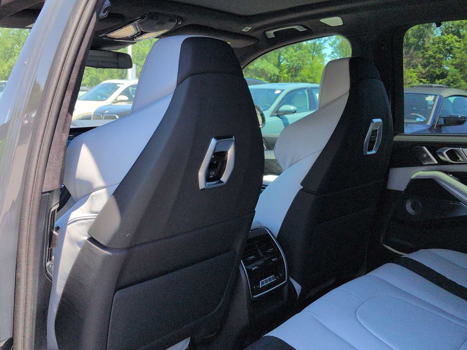 New 2026 BMW X5 M Competition w/ Executive Package AWD/4WD image 19