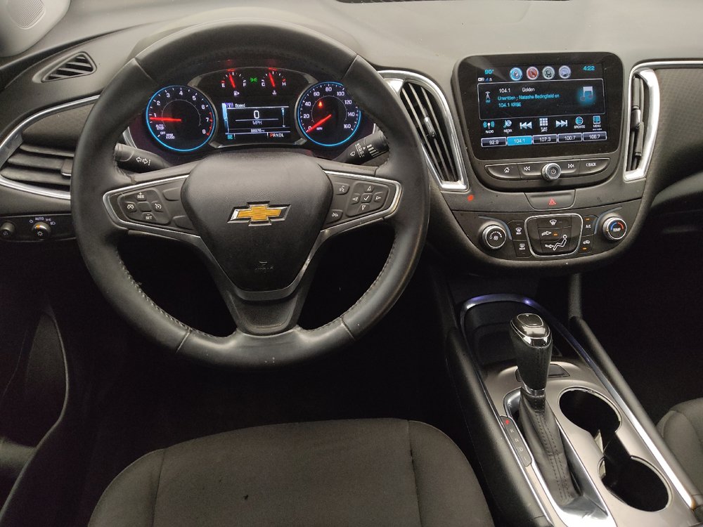 Used 2018 Chevrolet Malibu LT FWD image 22