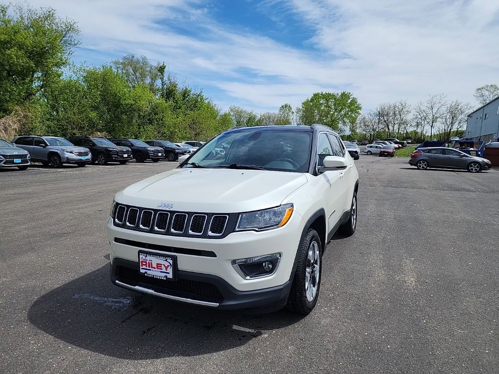 Used 2018 Jeep Compass Limited AWD/4WD image 1