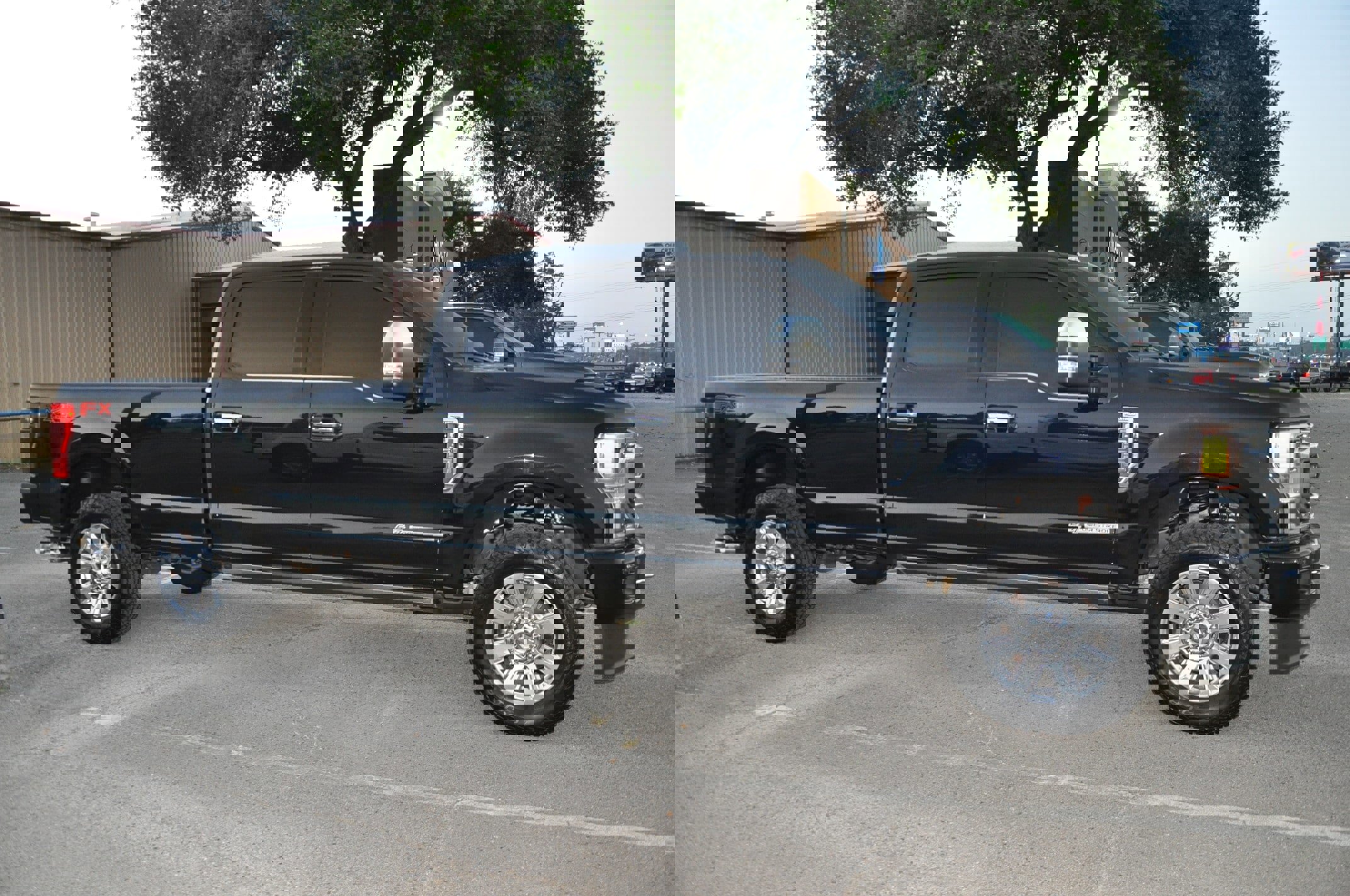 Used 2022 Ford F350 Platinum w/ FX4 Off-Road Package image 6