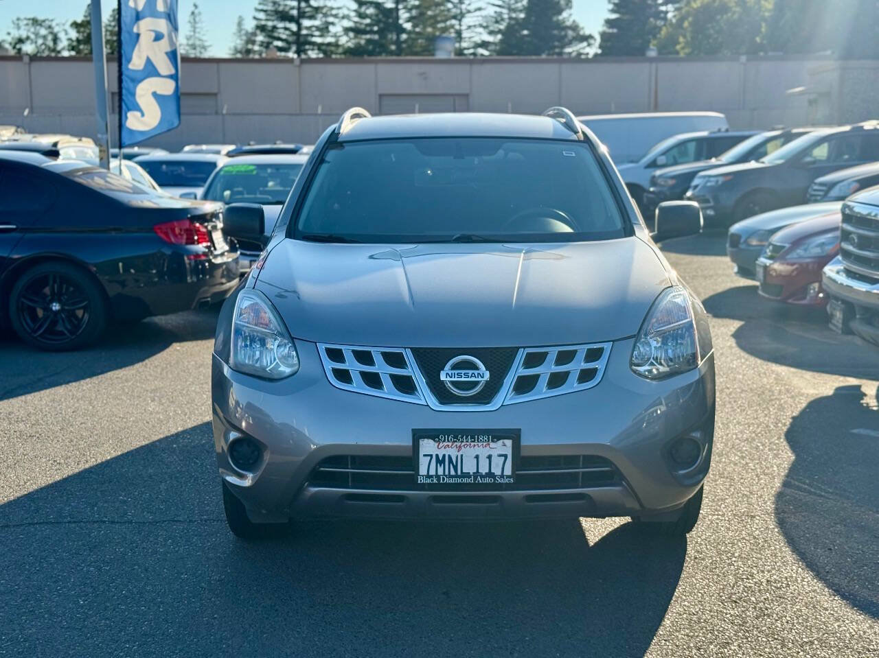 Used 2015 Nissan Rogue S w/ Convenience Package FWD image 2