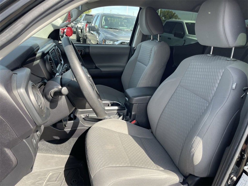 Used 2022 Toyota Tacoma SR image 11