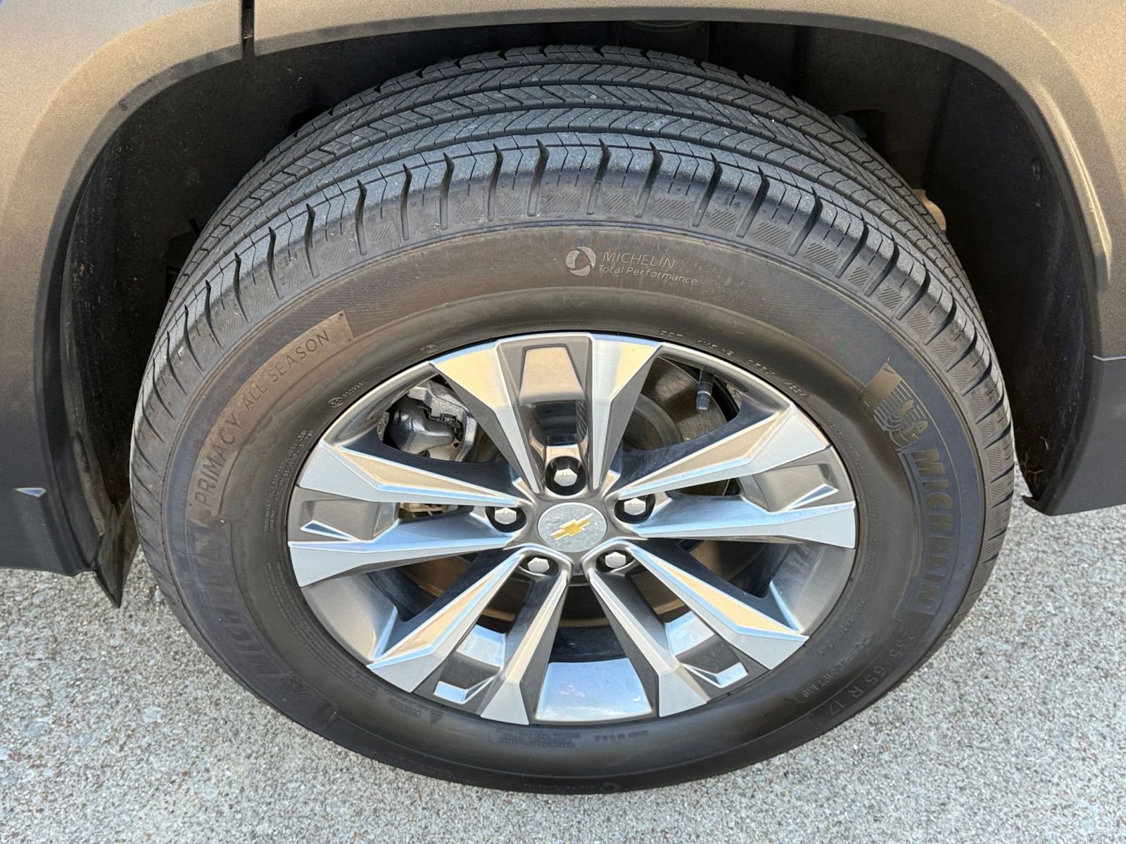 Used 2025 Chevrolet Equinox LT image 30