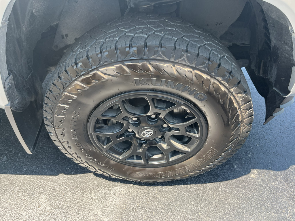 Used 2022 Toyota Tacoma SR5 AWD/4WD image 41
