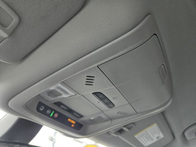 Used 2019 Chevrolet Equinox LT image 16