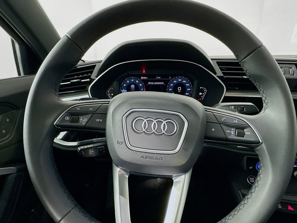 Used 2025 Audi Q3 2.0T Premium AWD/4WD image 18