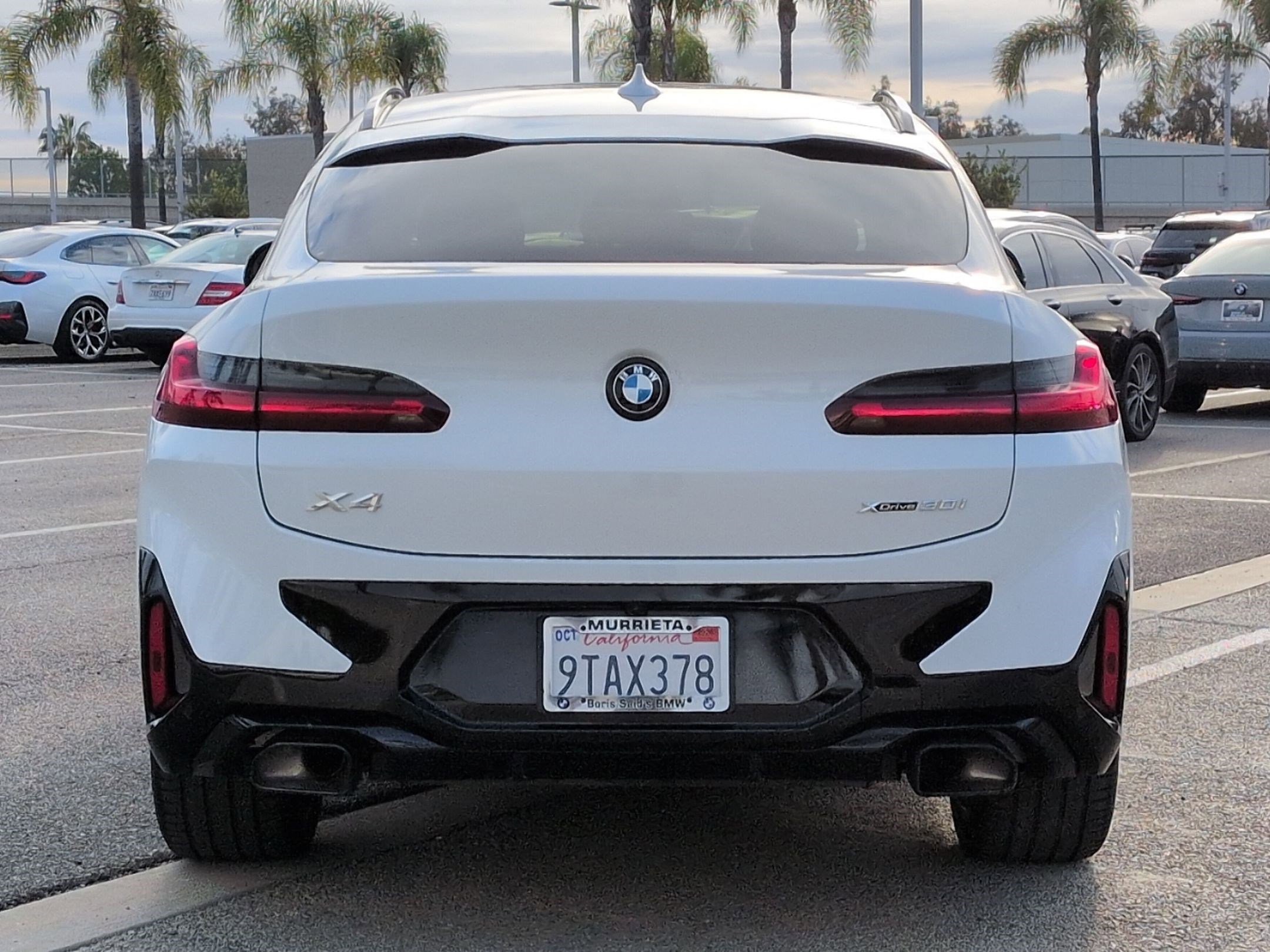 Used 2025 BMW X4 xDrive30i w/ Premium Package image 9