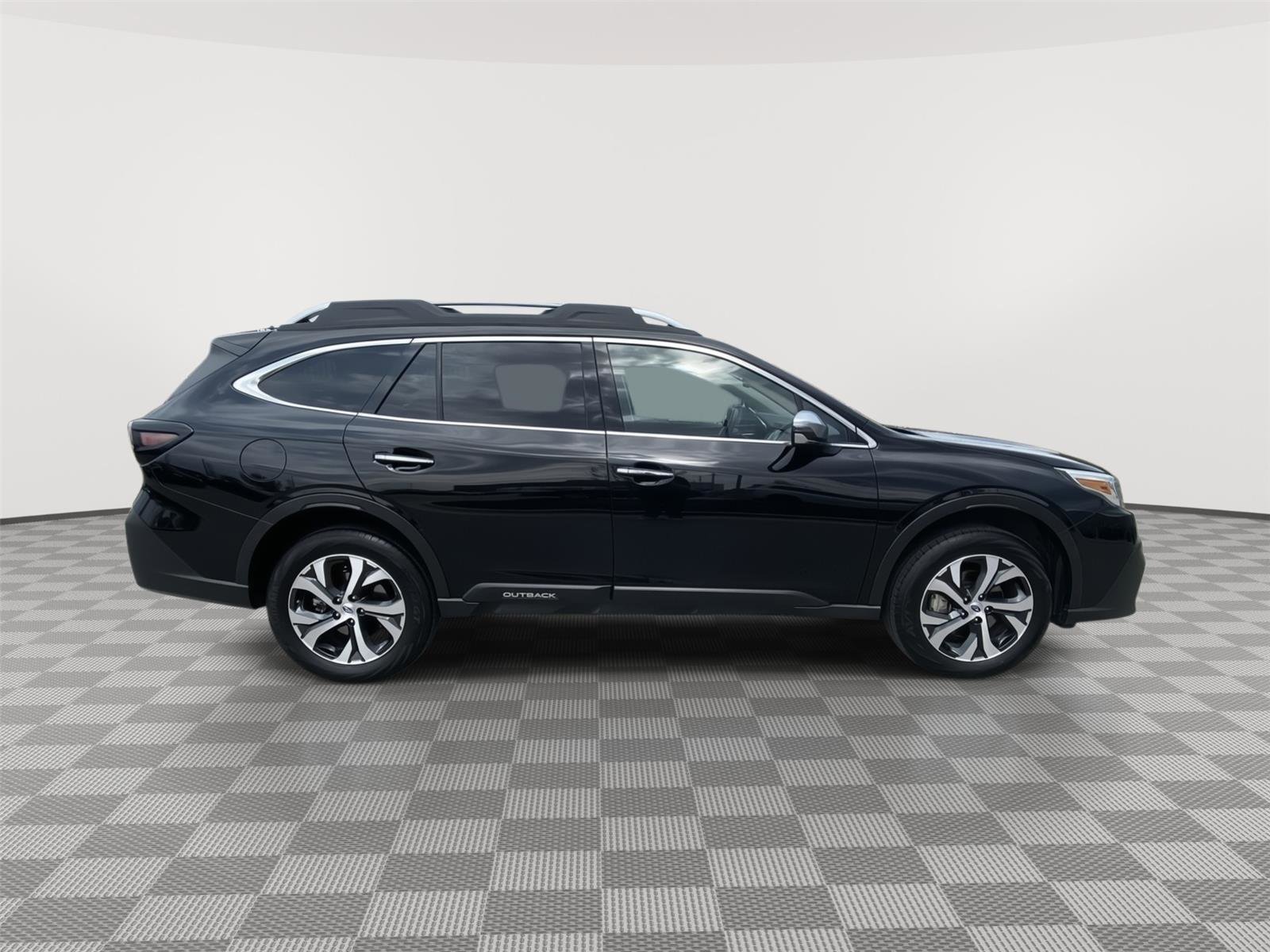 Used 2022 Subaru Outback Touring XT image 6