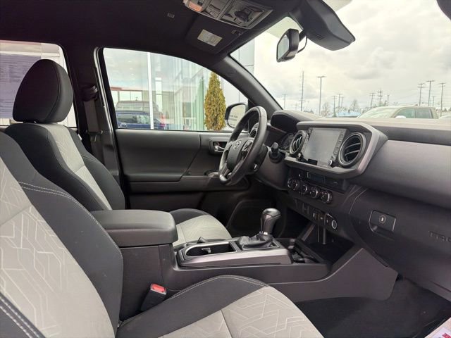 Certified 2023 Toyota Tacoma TRD Off-Road image 29