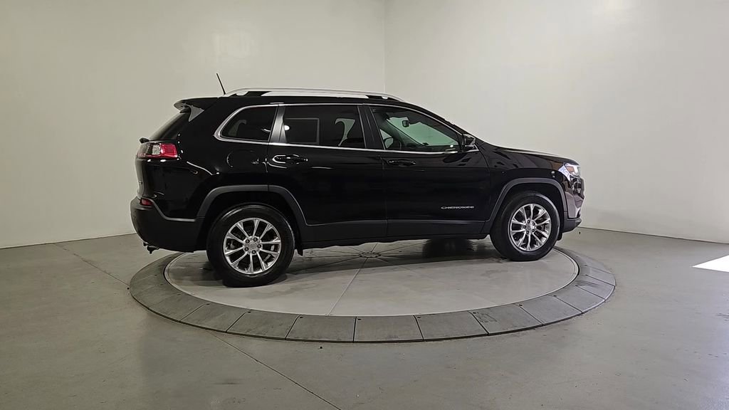 Used 2021 Jeep Cherokee Latitude Lux w/ Mopar Interior Package AWD/4WD image 7