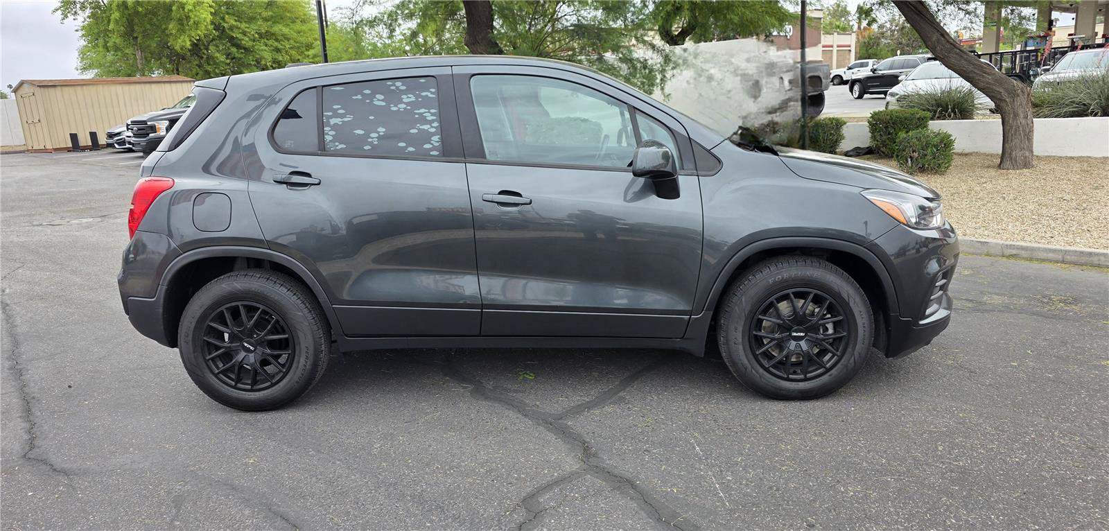 Used 2020 Chevrolet Trax LS FWD image 11