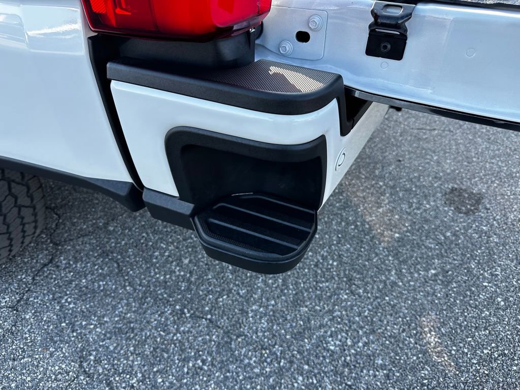 Used 2024 Ford F350 Platinum image 20