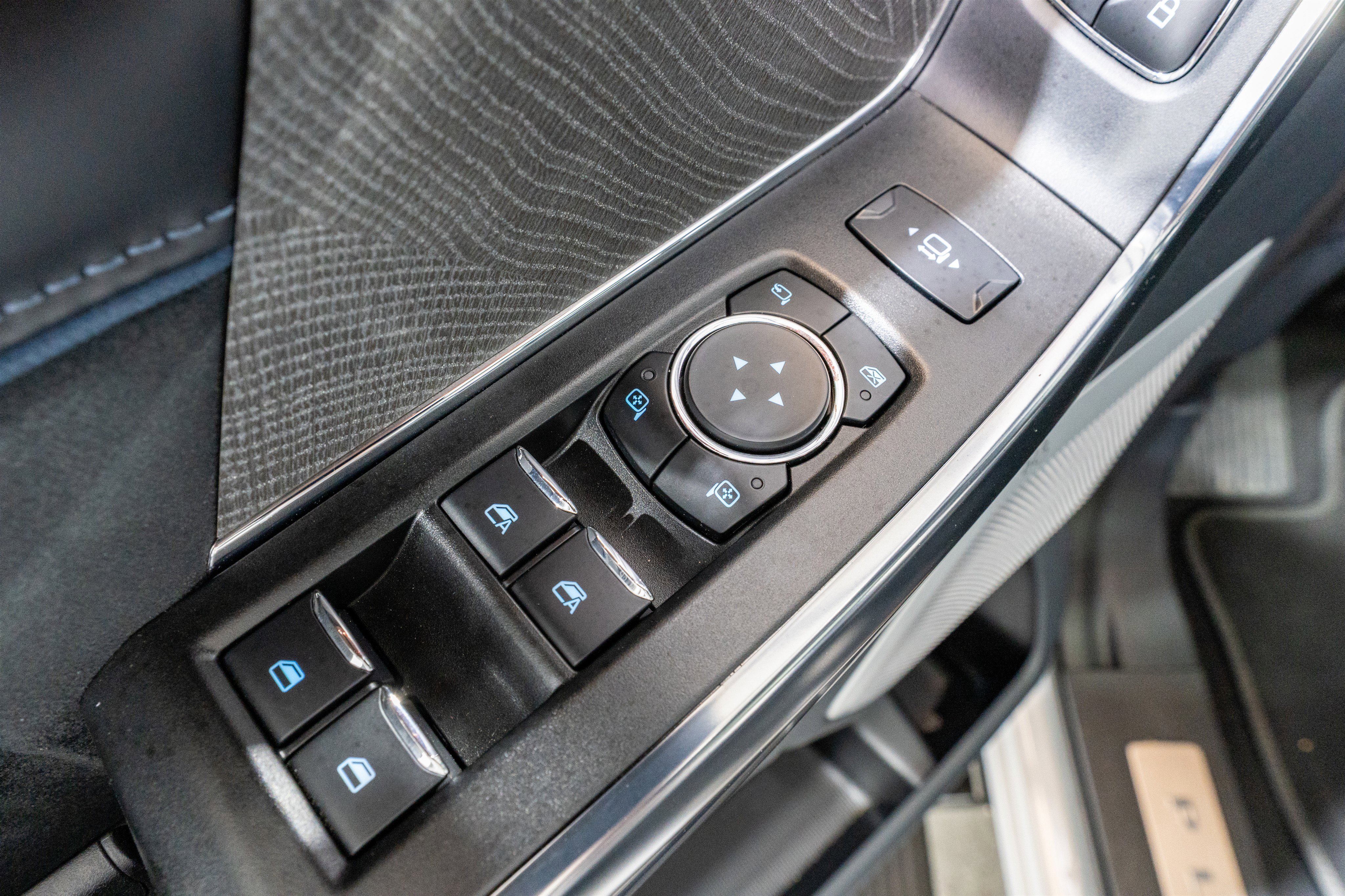 Used 2025 Ford F250 Platinum AWD/4WD image 17