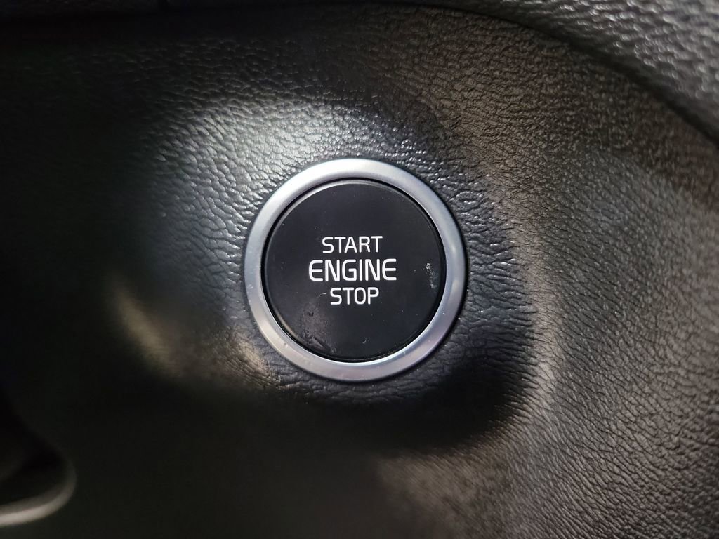 Certified 2023 Volvo XC40 B5 Plus w/ Driver Assist Package image 30