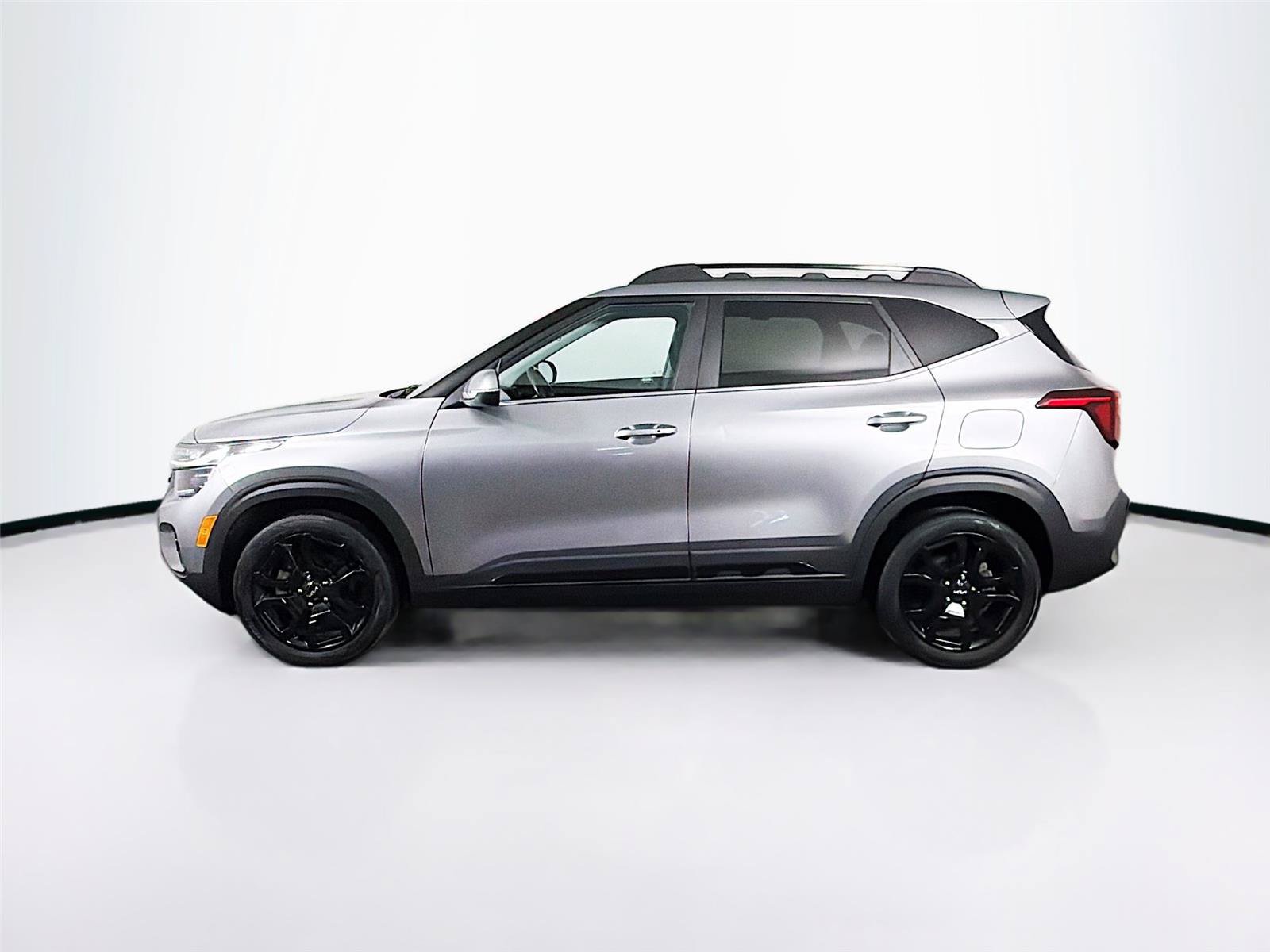Used 2024 Kia Seltos X-Line AWD/4WD image 4