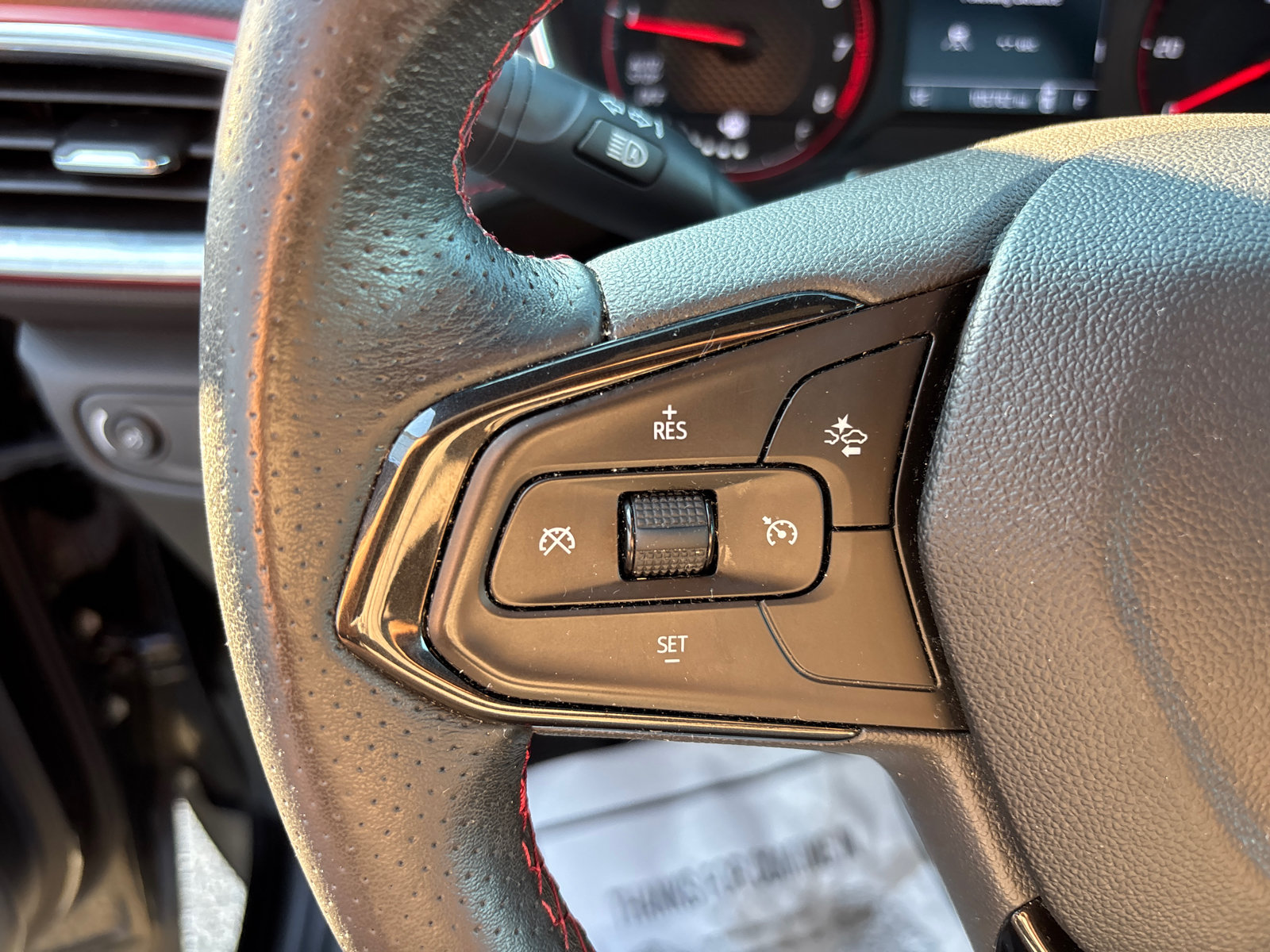 Used 2021 Chevrolet TrailBlazer RS w/ Sun and Liftgate Package FWD image 17