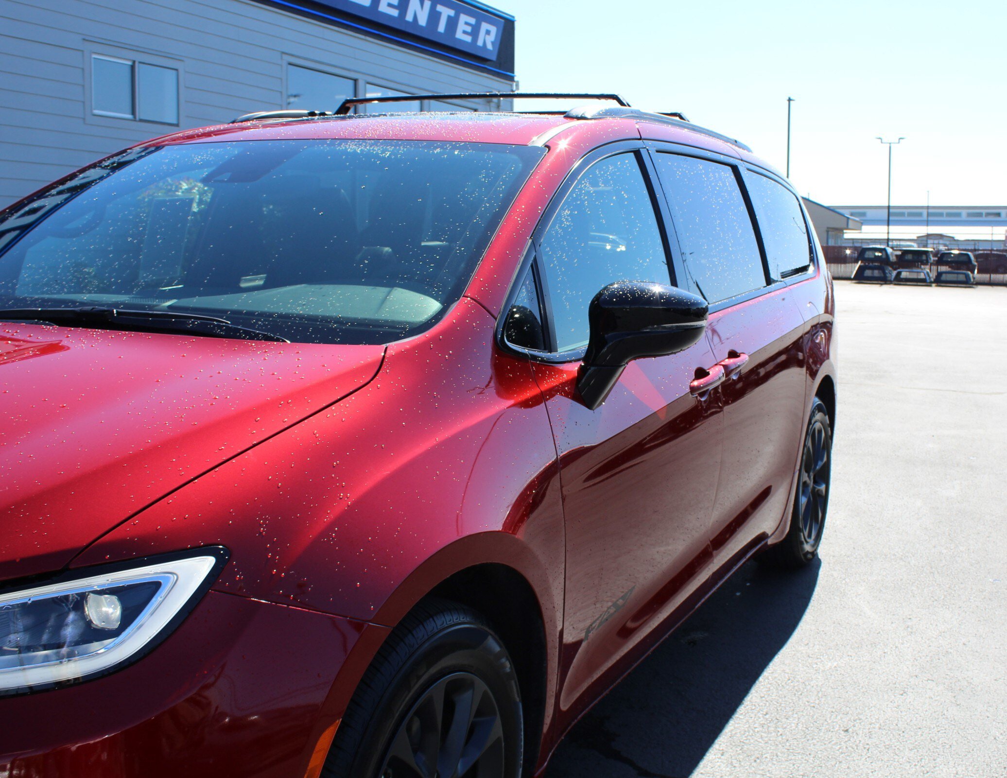 Used 2025 Chrysler Pacifica Select w/ Fav Edition Package FWD image 11