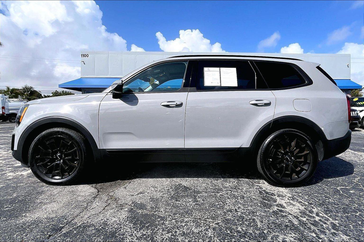 Used 2022 Kia Telluride EX w/ EX Premium Package AWD/4WD image 31